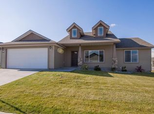 7565 N Carrington Ln, Coeur D Alene, ID 83815