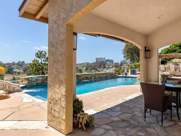 7042 Dennison St, San Diego, CA 92122