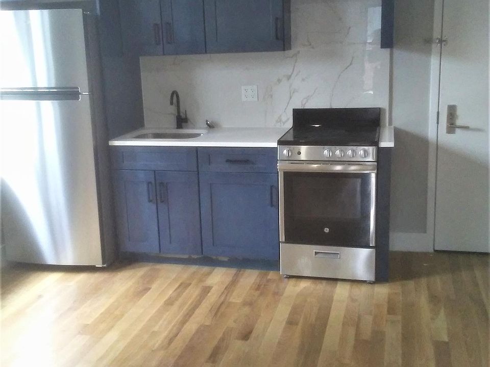 1st image of 2802 Webb Ave #3