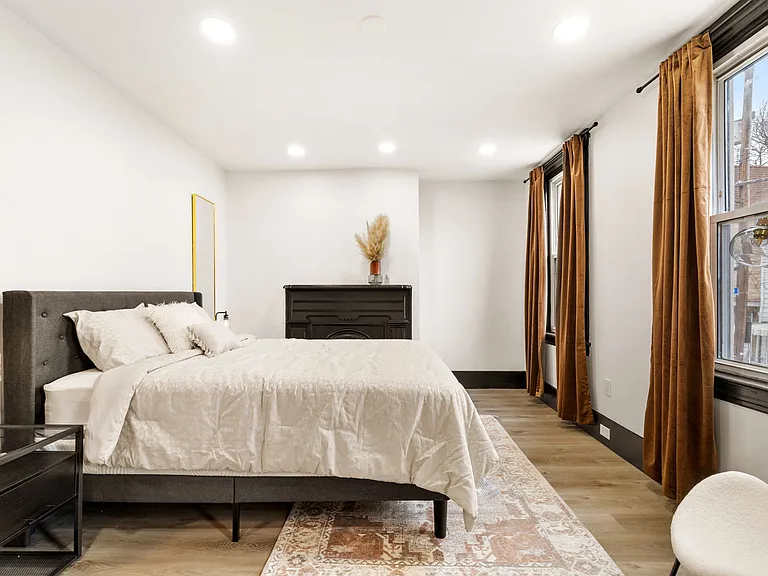 10 Carrie St — Photo 15