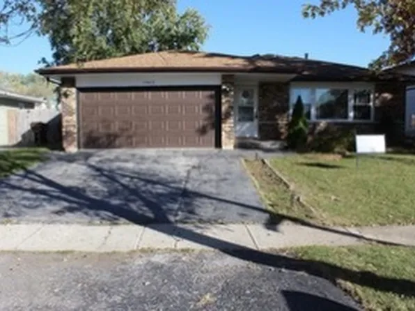 17477 Park Ln, Country Club Hills, IL 60478
