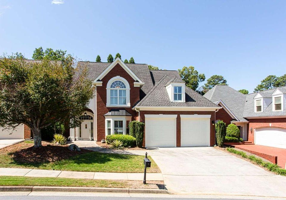 1st image of 2100 Glenhurst Dr