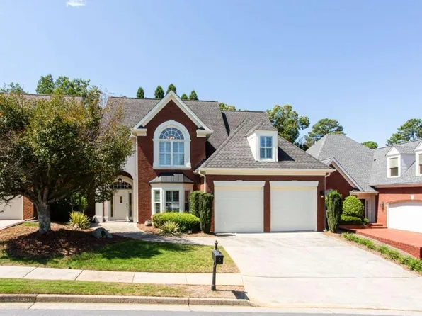 2100 Glenhurst Dr, Snellville, GA 30078