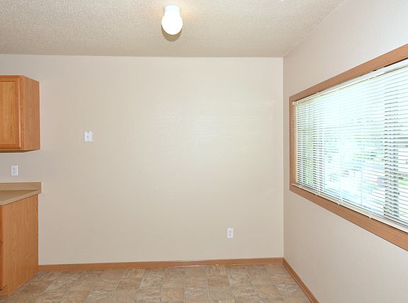 2nd image of 1144 Barclay St #12415325