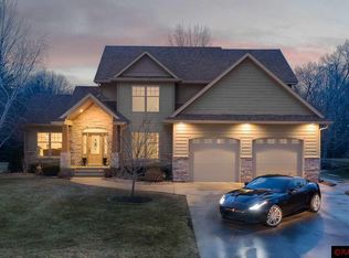 108 Woodhill Trl, Mankato, MN 56001