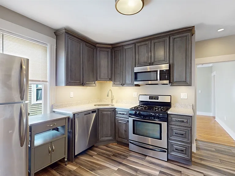 63 Whitten St #3 — Photo 14