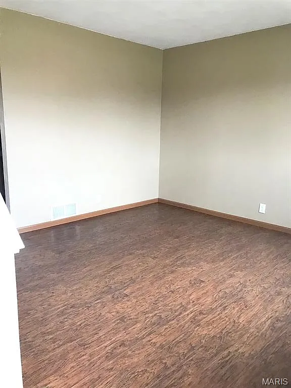 2 bed, 2.0 bath, 935 sqft, $1,150 — Photo 3