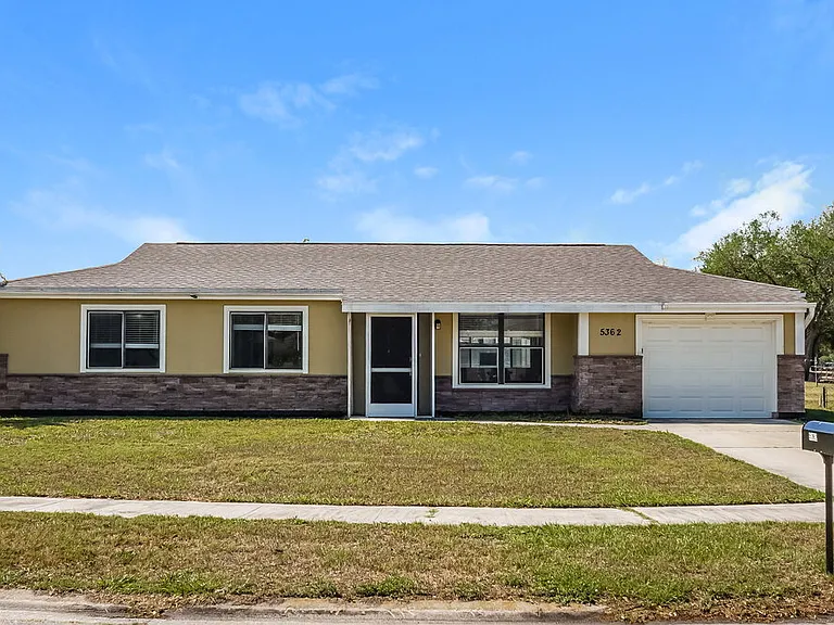 5362 Trekell St — Photo 1