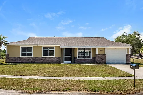 5362 Trekell St Photo 1