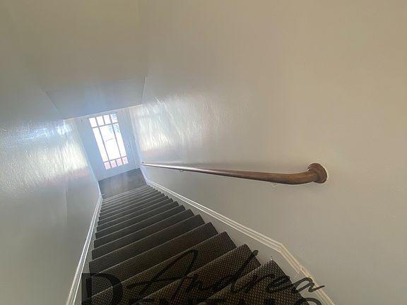 2nd image of 509 Athol Ave #4