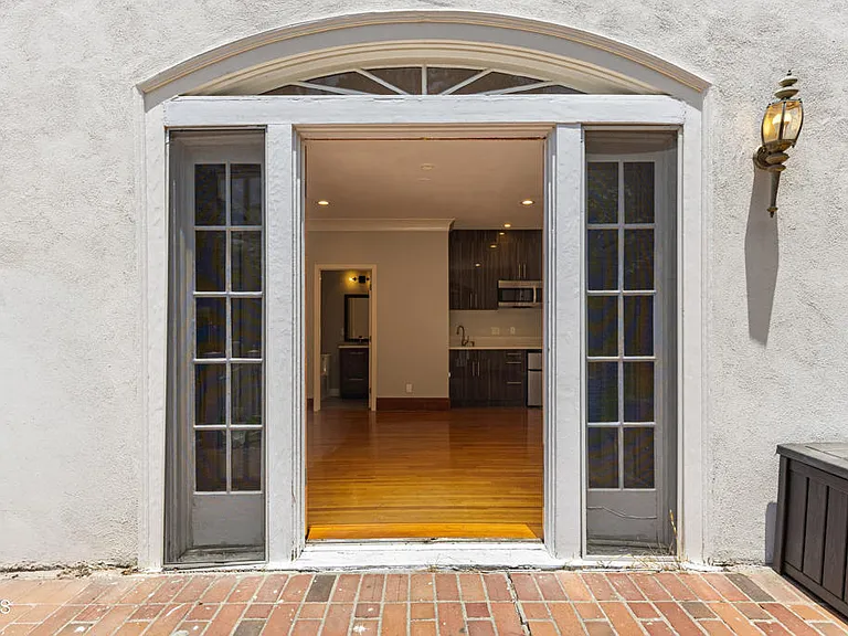 1115 S Wilton Pl #B — Photo 7