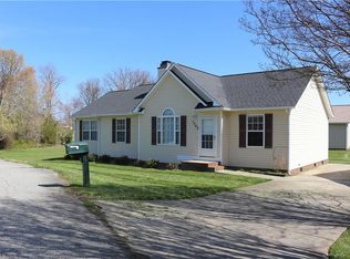 1502 Prelude Ct, High Point, NC 27265