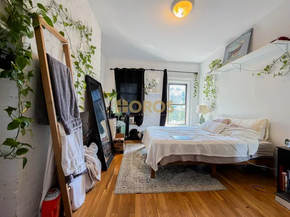 339 East Tenth Street image 1 of 6