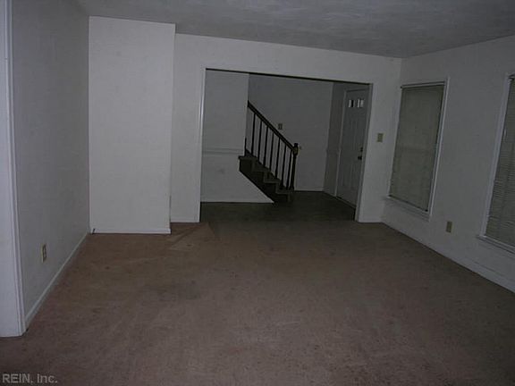 5th image of 805 Trillium Pl
