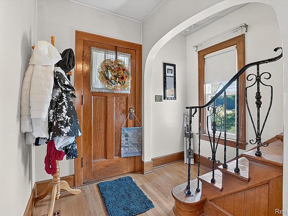 5th image of 500 E Vienna St
