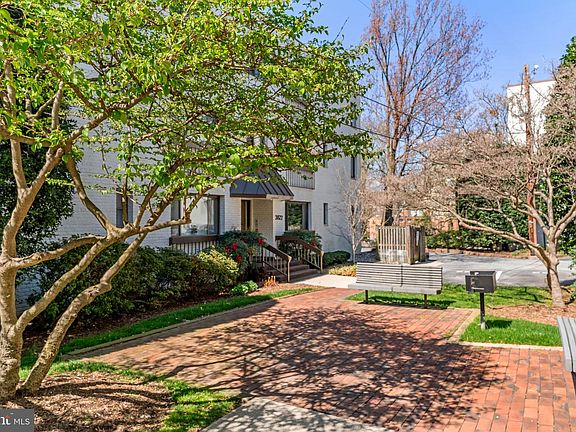 2nd image of 3827 Davis Pl NW APT 5