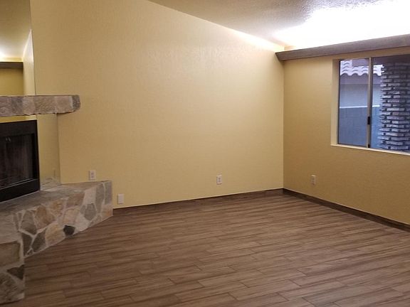 3rd image of 54625 Avenida Obregon