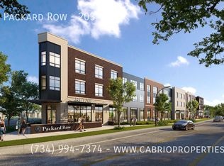 2111 Packard St #203, Ann Arbor, MI 48104