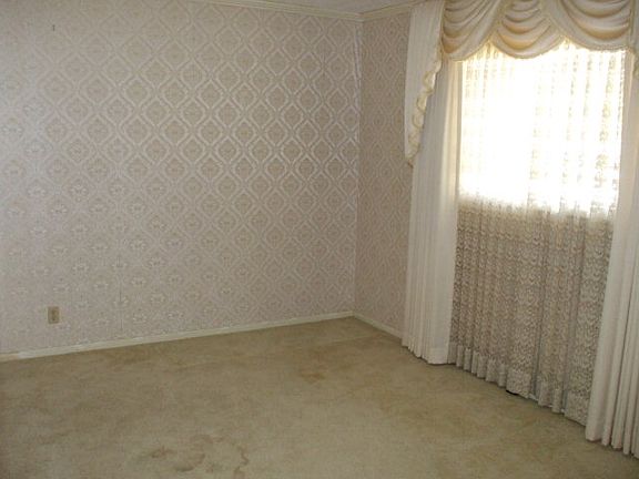 3rd image of 3015 California St