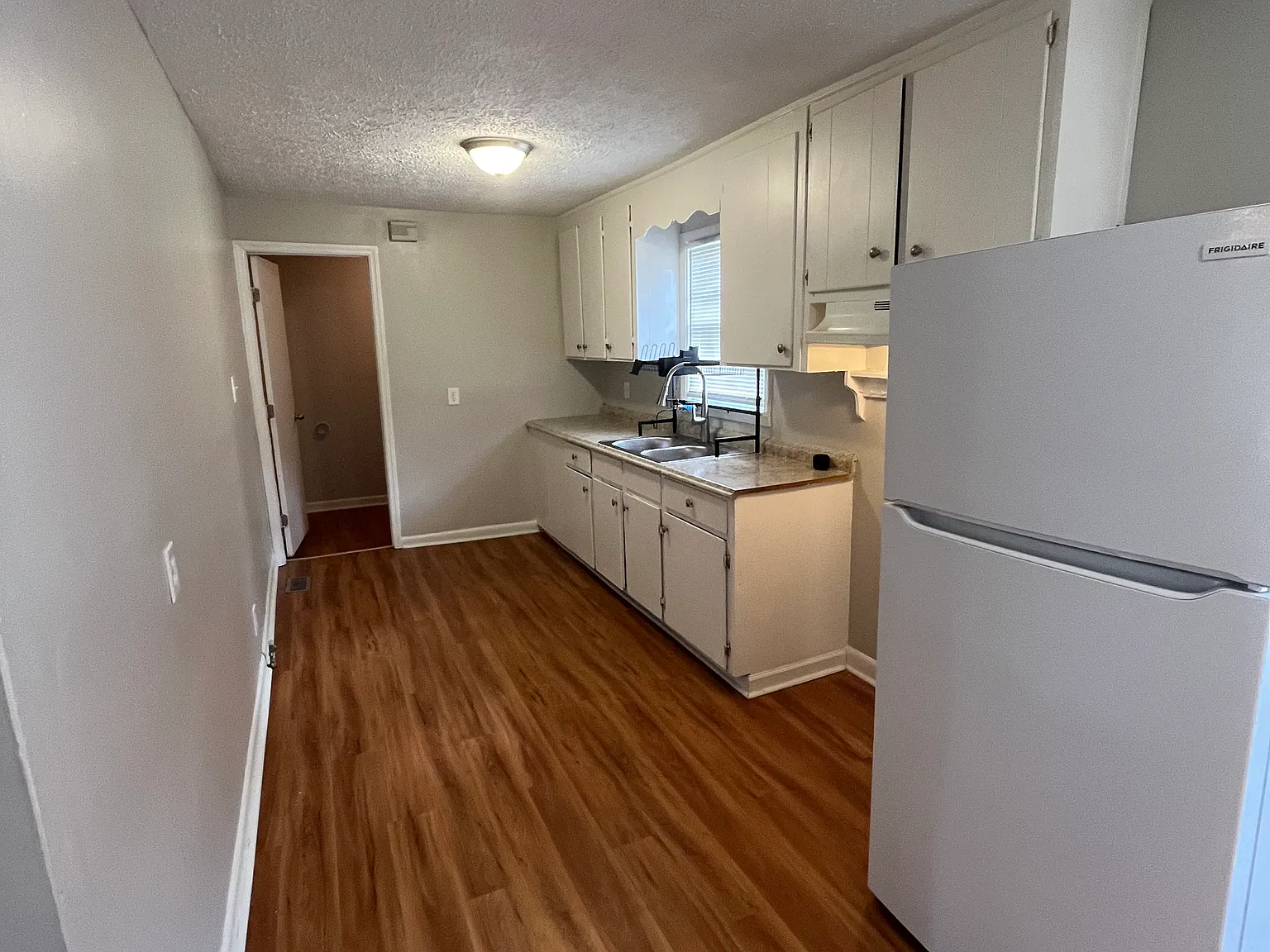 3 bed, 1316 sqft, $1,200 — Photo 4