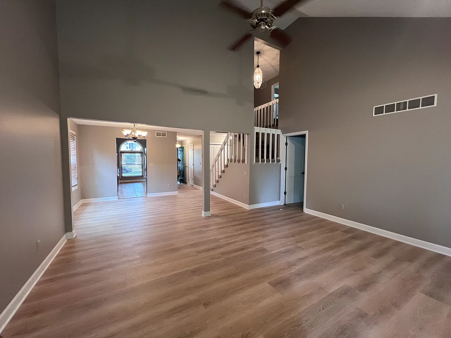 3 bed, 2.5 bath, 1650 sqft, $1,950 — Photo 3