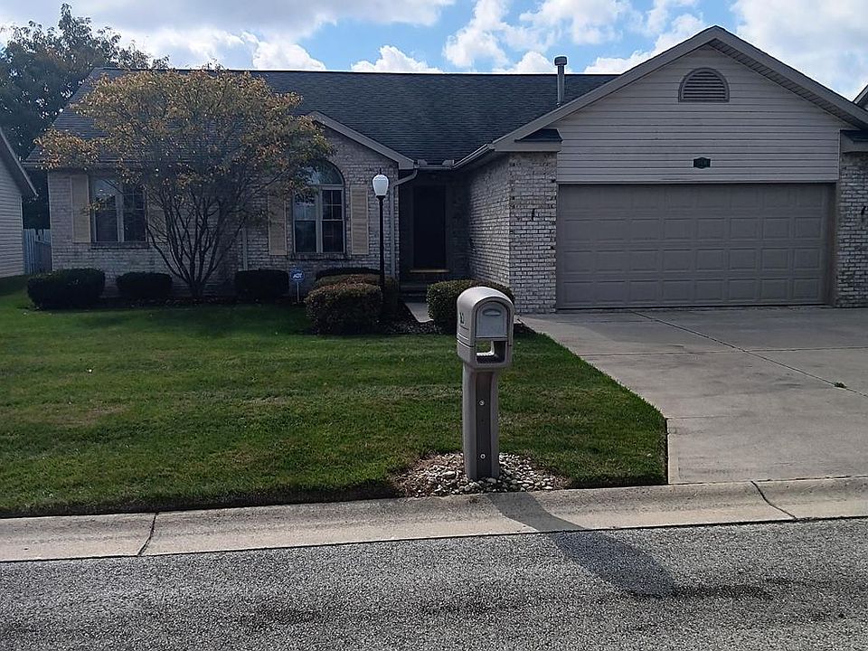 1st image of 160 Kincora Dr
