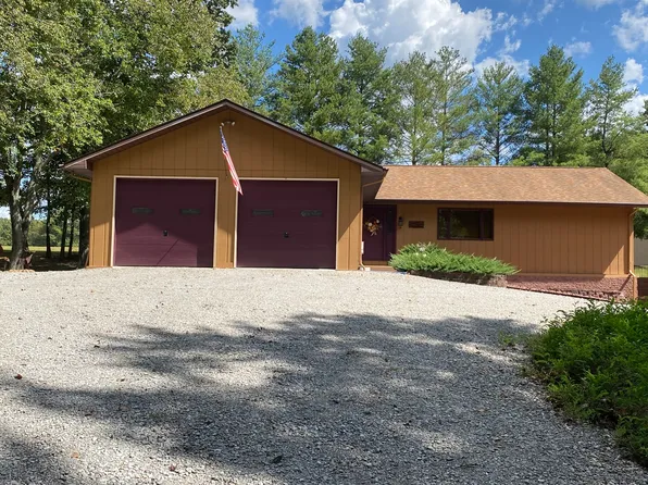 5702 N Thompsonville Rd, Thompsonville, IL 62890
