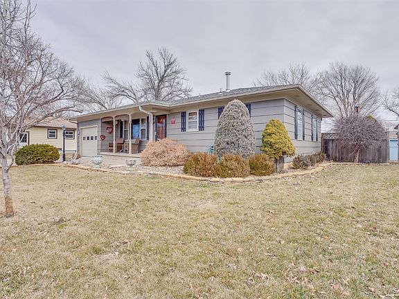 3rd image of 2109 Edward St