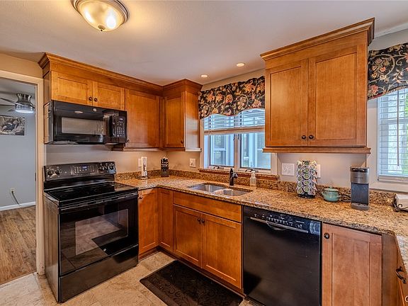 4th image of 222 Windebank Ln