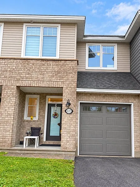 122 Angelonia Cres