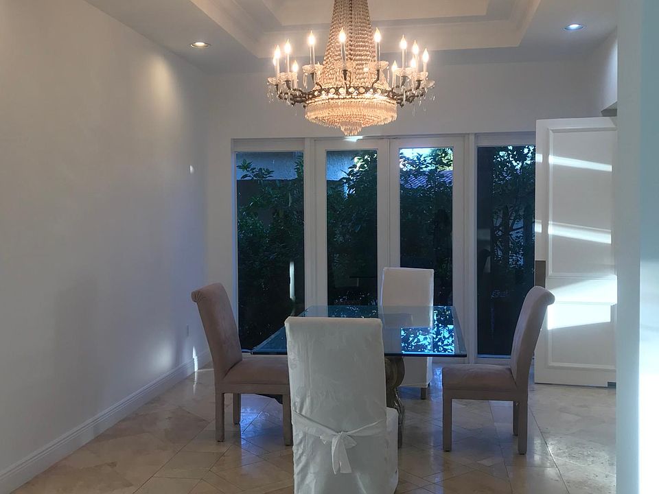 1st image of 264 S Island Dr #1