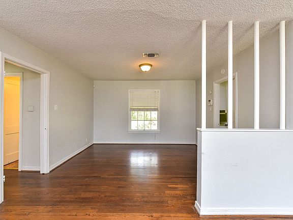 4th image of 4004 Anita Ave