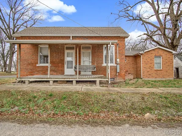 92 S Centennial Rd, Venedy, IL 62214