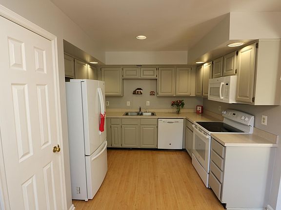 2nd image of 14201 Canteen Ct