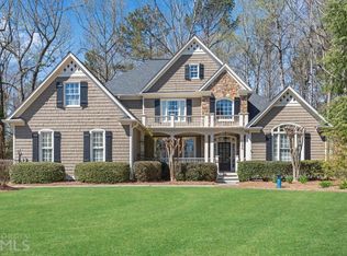 4090 Rockingham Dr, Roswell, GA 30075