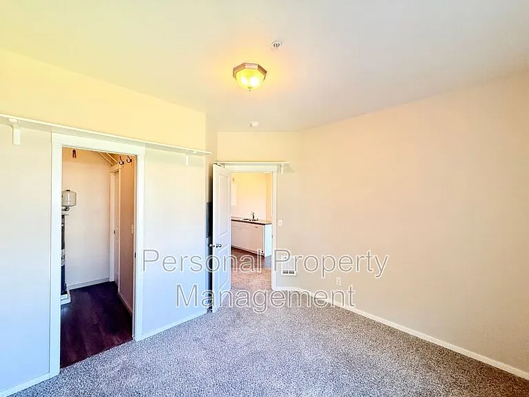 116 S Main Ave — Photo 6
