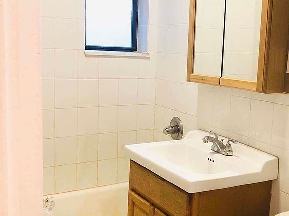 4th image of 31-75 29th St #E8