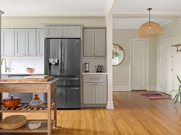 280 Ocean Pkwy APT 6L, Brooklyn, NY 11218