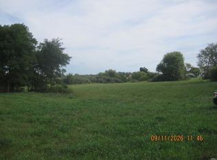 8820 E Jackson St, Selma, IN 47383