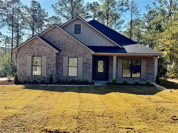 11986 Meadowview Dr, Northport, AL 35475