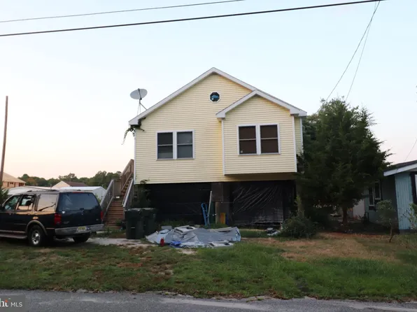 61 Admiral Dr, Tuckerton, NJ 08087