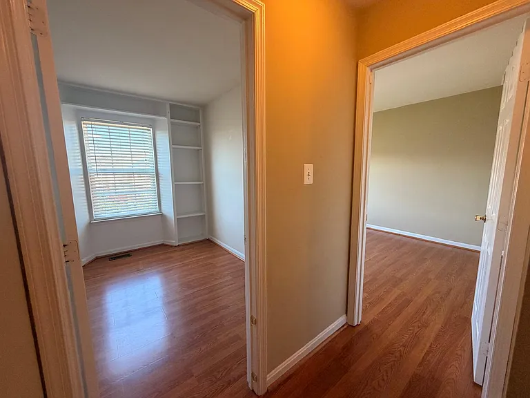 434 Lilac Ter NE — Photo 18