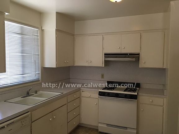 3rd image of 1565 Mackey Ave