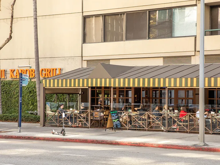 Restaurants on 9th Street.