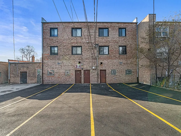 2316 W Estes Ave #ID1060170P — Photo 12