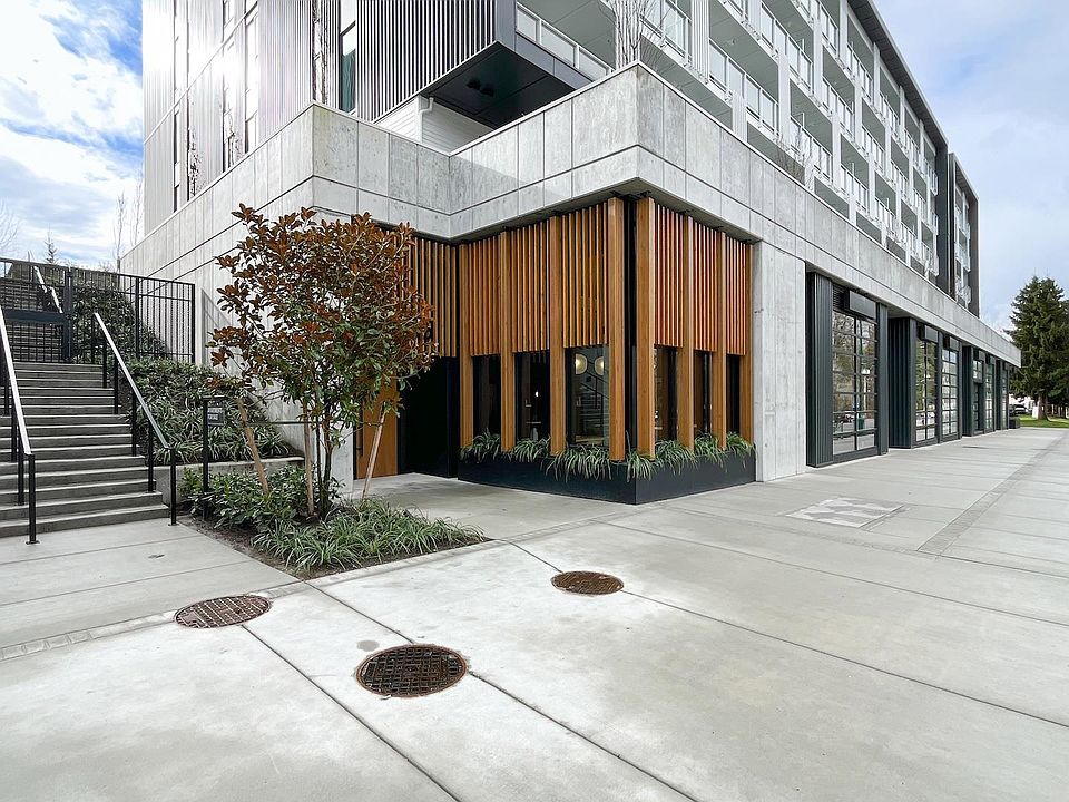 1st image of 3055 Murray St #302
