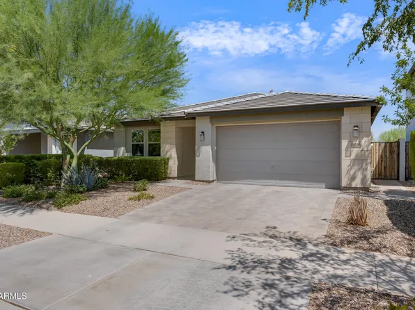 10118 E Revolution Drive, Mesa, AZ 85212