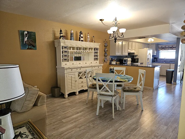 1220 SE 40th St #7 — Photo 14