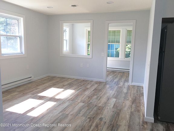4th image of 13 Moccasin Drive #A