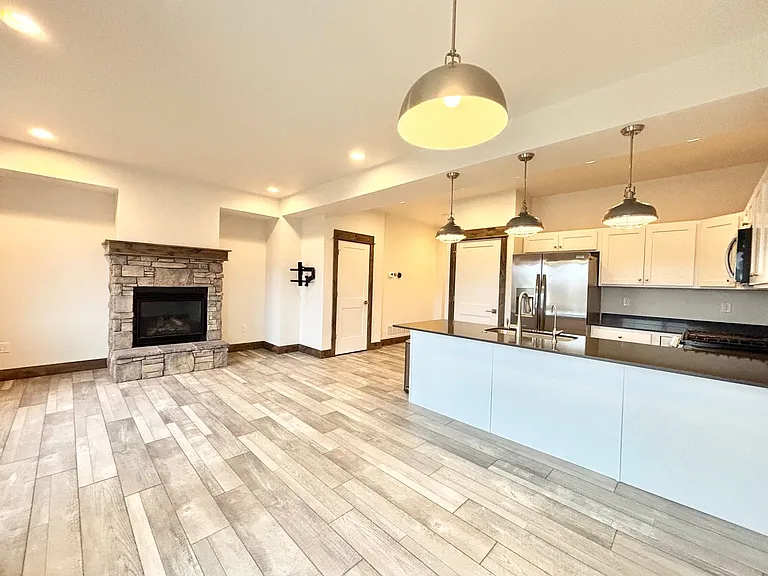 1020 Baxter Creek Way #B — Photo 1